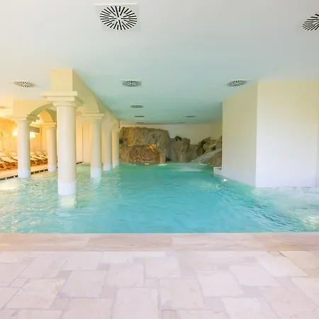San Martino Wellness 4* Riparbella